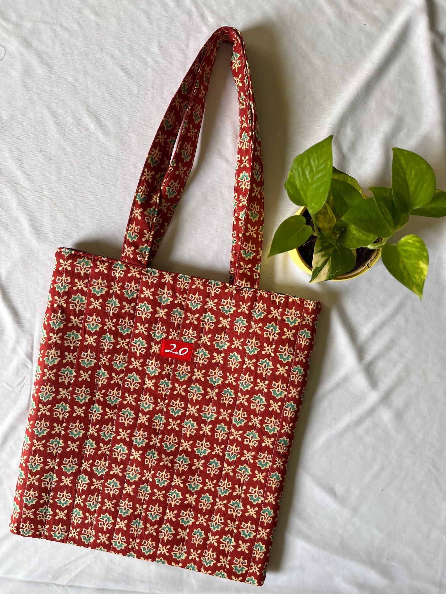 Red Sea Bloom Reversible Tote bag