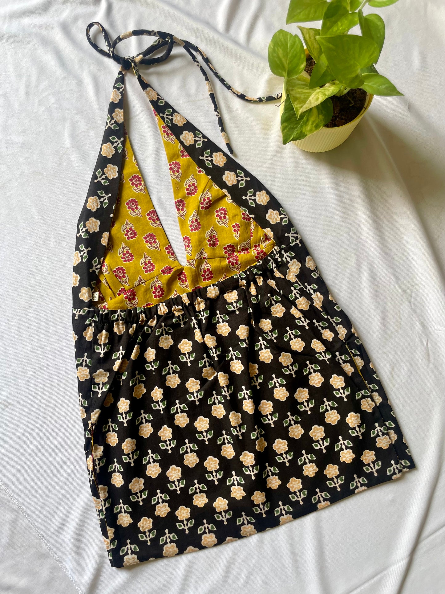 Bumble mood Y2K halter top
