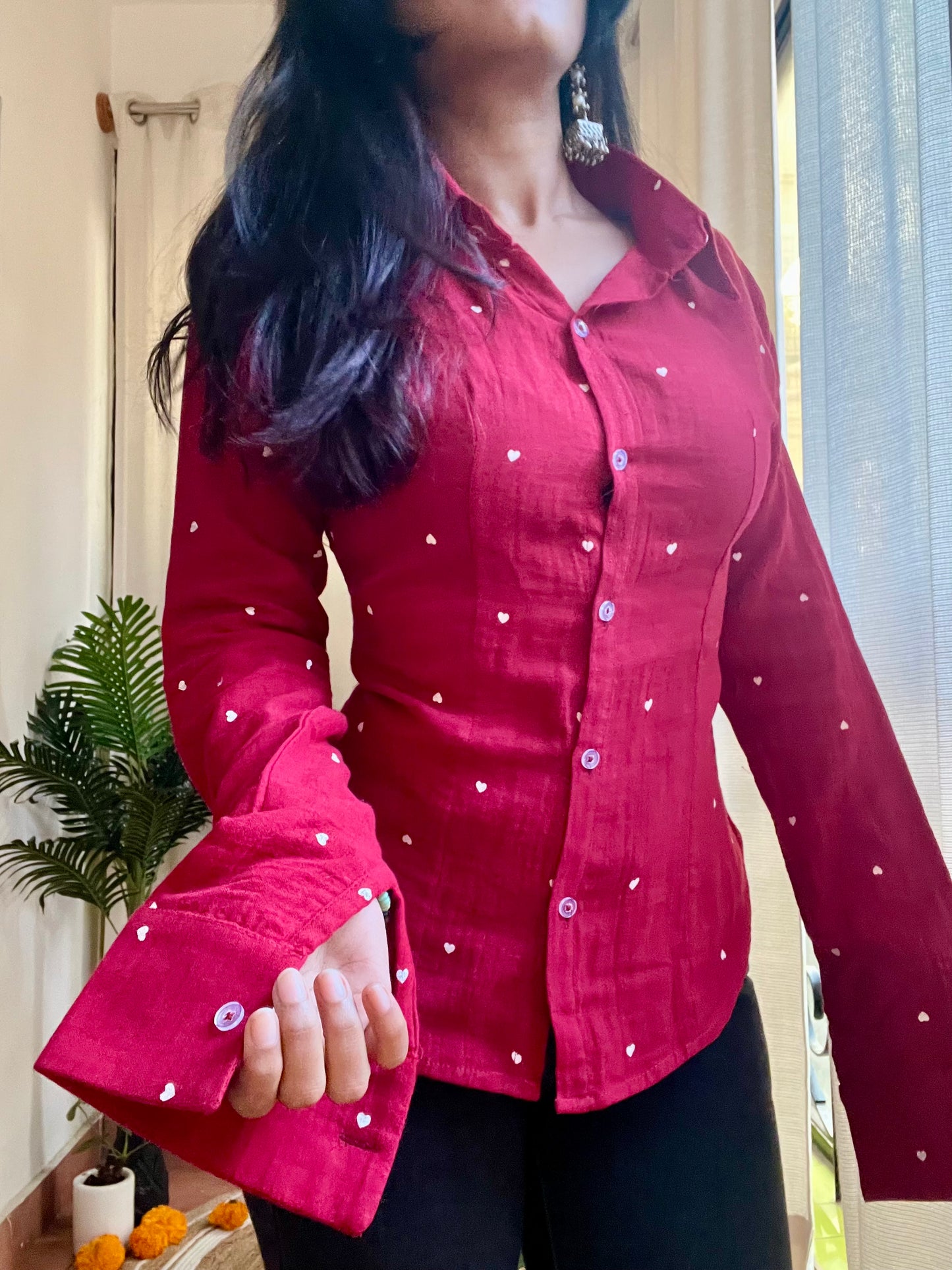 Red hearts sculpted shirt