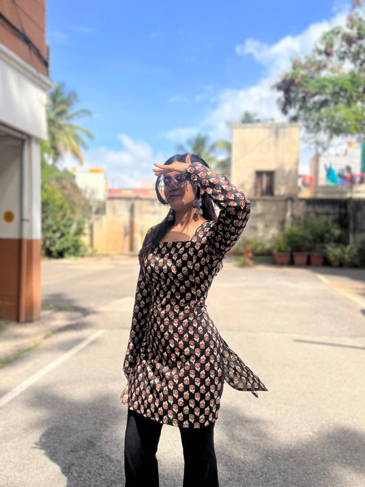 Aura Print Dori Kurti