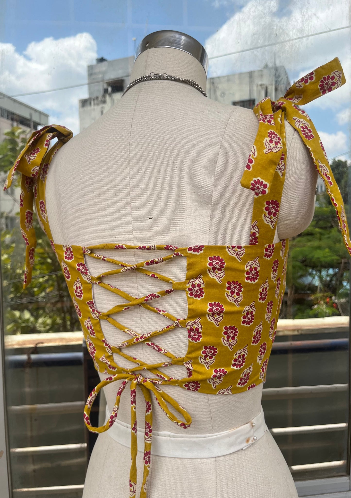 Honey pop corset top